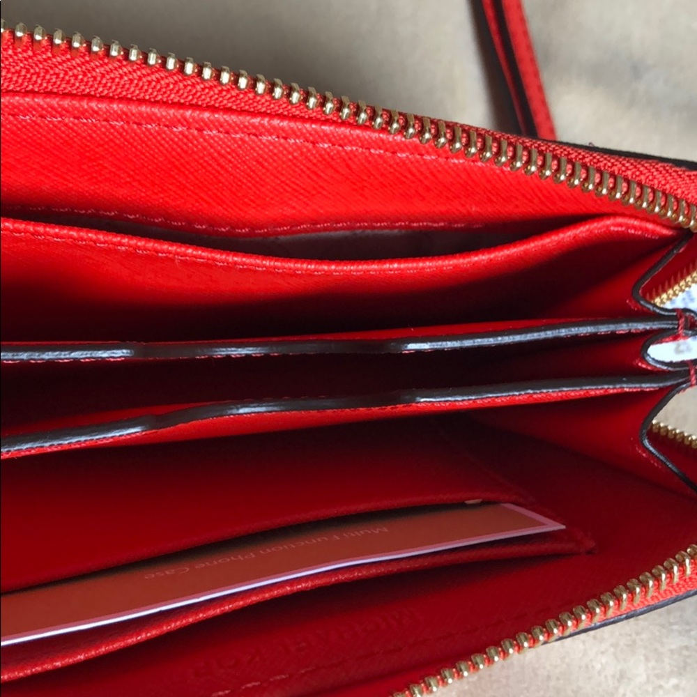 Michael Kors clutch - Picture 3 of 6